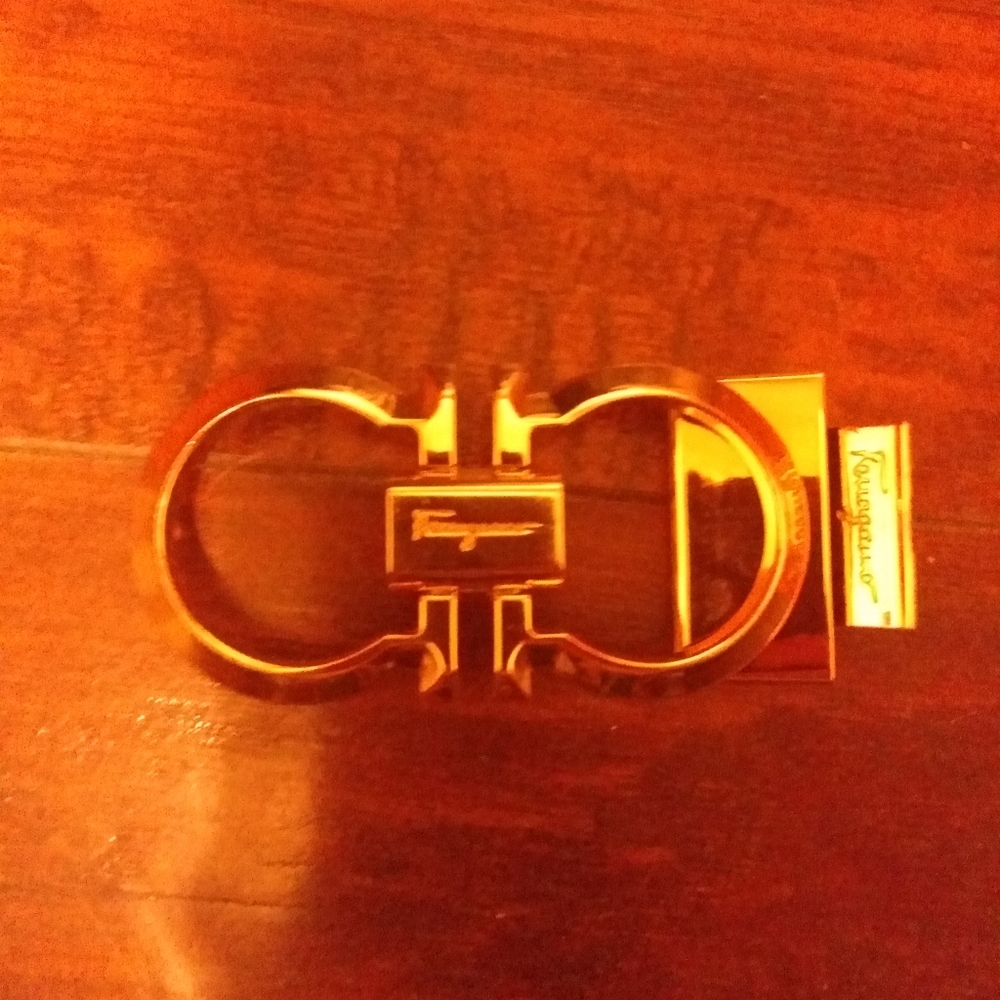 Feragamo belt buckle